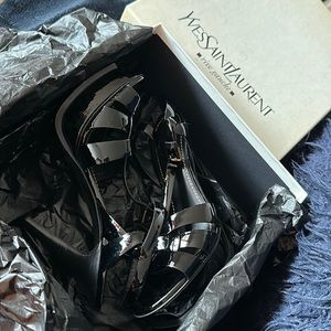 Yves Saint Laurent Tribute Sandal, black size EU41